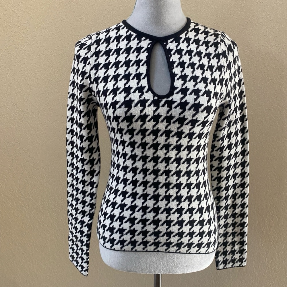 NEW Show me your MuMu Tippi Top Houndstooth Knit Sweater with Key Hole